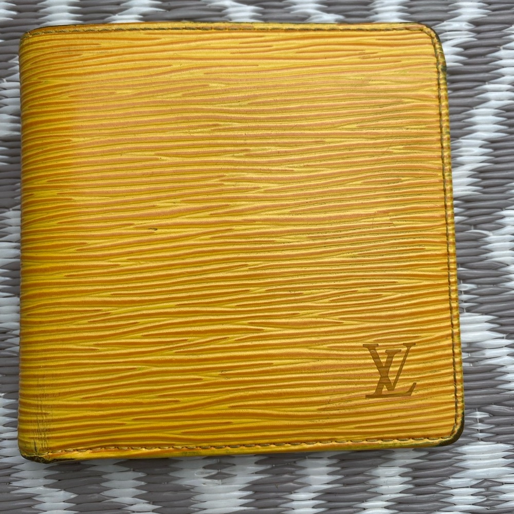 Louis Vuitton Yellow Epi Leather Marco Bi-Fold Men’s Wallet vintage